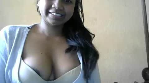 stellah online show from September 15, 7:52 am