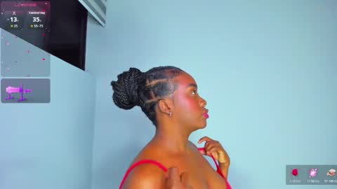 Snapshot of juicy_sky chatting on March 3, 5:13 am Your Paradise online show from March 3, 5:13 am