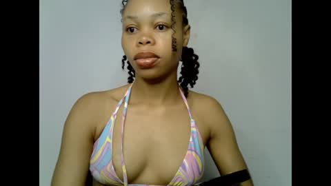 Snapshot of juicy_slut0 chatting on July 27, 7:37 am Champaign online show from July 27, 7:37 am