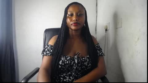 Snapshot of juicy_slut080 chatting on June 8, 7:20 am Elena online show from June 8, 7:20 am