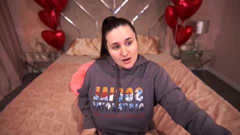 Snapshot of juicyberryy chatting on February 12, 6:09 pm Milana online show from February 12, 6:09 pm