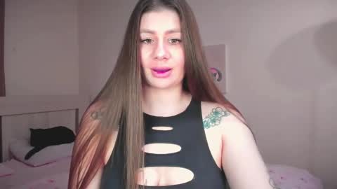 Snapshot of juicyhelenx chatting on March 23, 7:07 pm Elena online show from March 23, 7:07 pm
