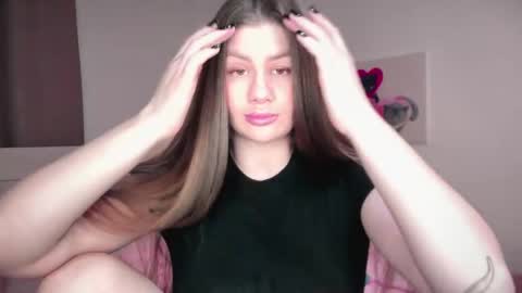 Snapshot of juicyhelenx chatting on April 5, 1:08 pm Elena online show from April 5, 1:08 pm