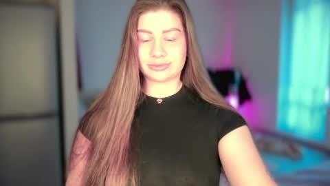 Snapshot of juicyhelenx chatting on April 24, 4:31 pm Elena online show from April 24, 4:31 pm
