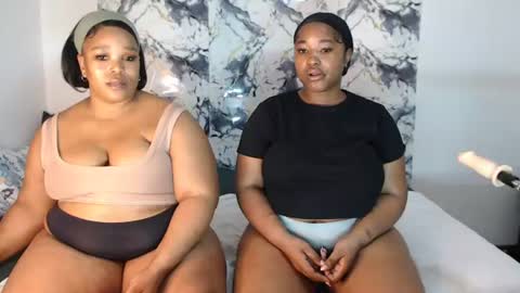 juicyjasminx online show from June 15, 11:07 pm
