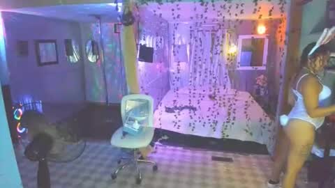 juicyjayxxx69 online show from September 25, 4:49 am