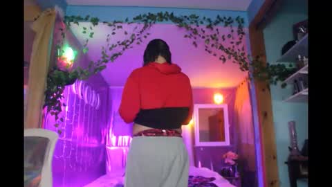 juicyjayxxx69 online show from December 5, 3:37 am