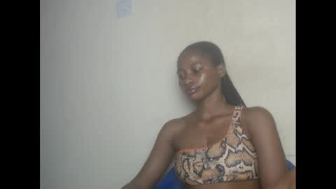 juicypiexx online show from February 6, 8:34 pm