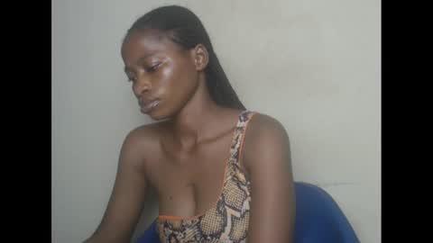 juicypiexx online show from February 7, 2:40 am