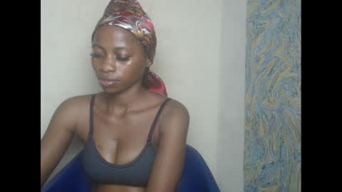 juicypiexx online show from February 10, 1:14 am