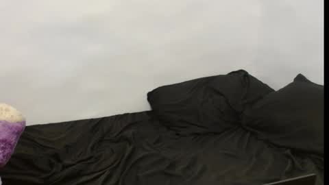 Snapshot of juicyxpink chatting on March 7, 8:11 am juicyxpink online show from March 7, 8:11 am