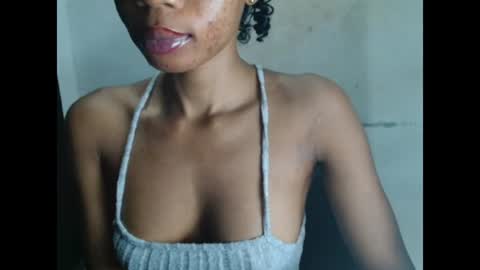 juicyxpussyxx online show from July 24, 9:24 pm