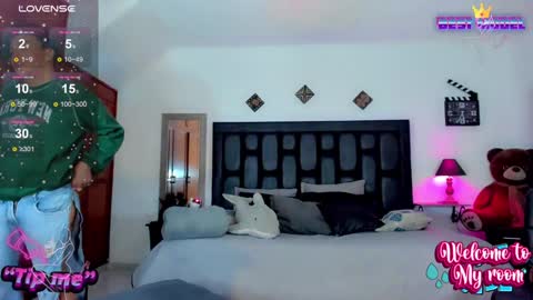 Jujubee online show from February 1, 12:16 pm