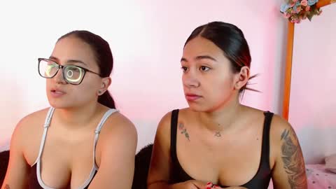 Jules and Gia online show from December 22, 4:59 pm