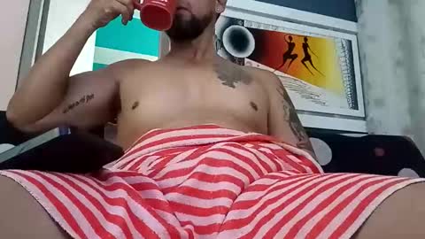 juleslake2 online show from May 10, 2:22 pm