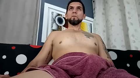 juleslake2 online show from May 31, 4:03 pm