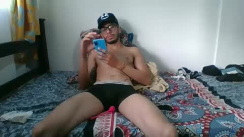 Julfigo online show from December 11, 11:51 am