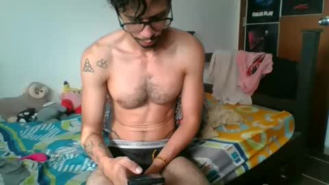 Julfigo online show from December 28, 1:28 pm