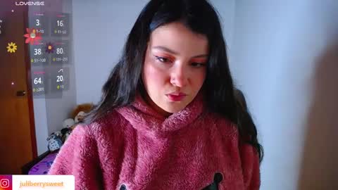 Juliana online show from October 12, 9:36 pm