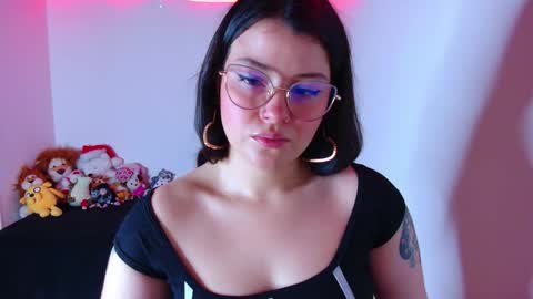 Snapshot of juli05star chatting on December 20, 1:56 am Juliana online show from December 20, 1:56 am