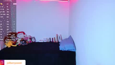 Snapshot of juli05star chatting on December 20, 10:39 pm Juliana online show from December 20, 10:39 pm