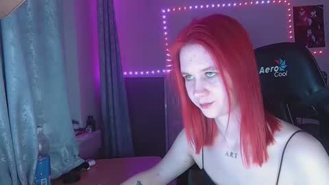 Juli4 online show from February 16, 11:01 pm