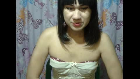 Snapshot of julia111987 chatting on March 18, 4:32 pm JULIA online show from March 18, 4:32 pm