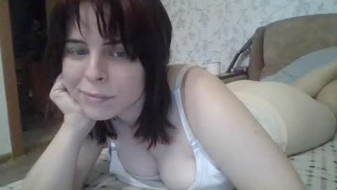 Snapshot of julia357743 chatting on September 10, 9:42 am Julia online show from September 10, 9:42 am