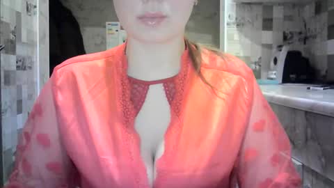 julia69009 online show from February 24, 10:30 pm