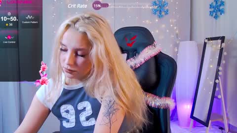 julia__bunny online show from January 8, 5:27 am