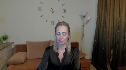 Snapshot of julia__cherry_ chatting on December 29, 11:39 pm julia__cherry_ online show from December 29, 11:39 pm