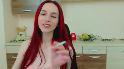 JuliaJae online show from May 9, 6:40 am