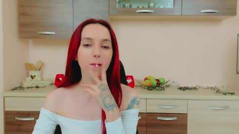 JuliaJae online show from May 22, 6:42 am