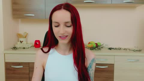 JuliaJae online show from June 6, 4:17 am