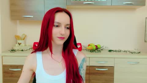 JuliaJae online show from June 16, 7:22 am