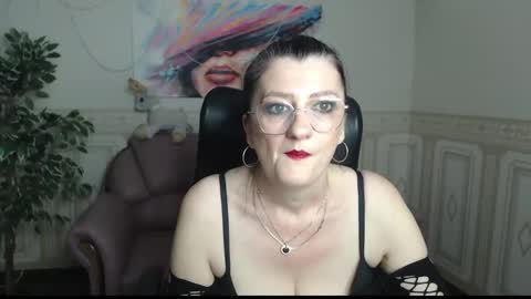 Snapshot of julia_andersone chatting on January 29, 6:33 am Julia Andersone online show from January 29, 6:33 am