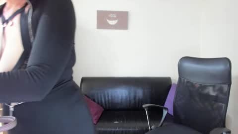 Snapshot of julia_andersone chatting on February 3, 6:56 am Julia Andersone online show from February 3, 6:56 am