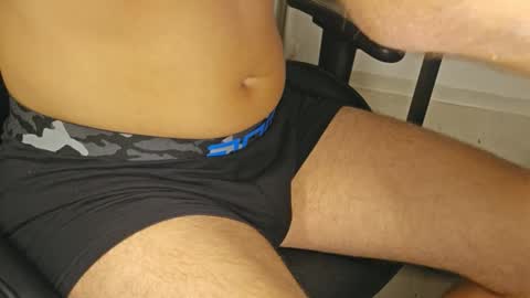 julia_official online show from September 30, 7:30 pm