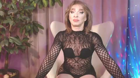 Julia online show from January 28, 10:12 pm