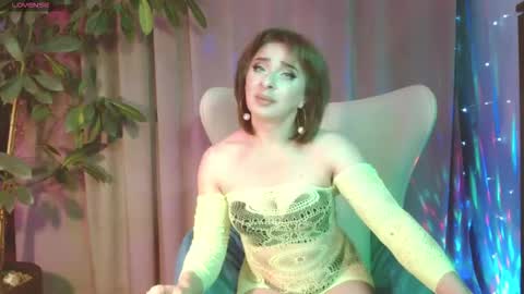 Julia online show from October 12, 5:39 am