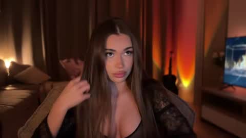 Julia R Le online show from July 17, 8:46 pm