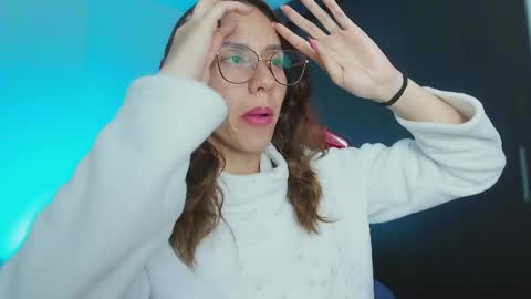 Julia Schedule 10 pm to 4  am GTM-5 online show from April 8, 2:55 am