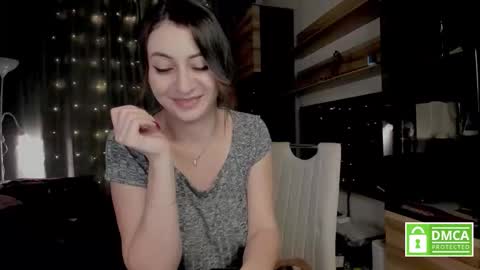 Snapshot of julia_t_mog chatting on November 14, 10:07 pm julia_t_mog online show from November 14, 10:07 pm