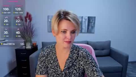 Julia online show from October 4, 5:27 am