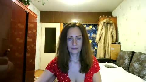 Snapshot of juliaa_foxi chatting on February 9, 9:06 pm juliaa_foxi online show from February 9, 9:06 pm