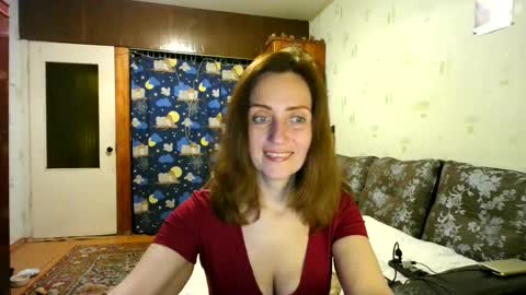 Snapshot of juliaa_foxi chatting on March 4, 6:18 pm juliaa_foxi online show from March 4, 6:18 pm