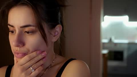 Snapshot of juliacontrol chatting on March 21, 3:48 pm Molly online show from March 21, 3:48 pm