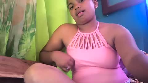 Snapshot of juliah02 chatting on February 2, 9:19 am juliah02 online show from February 2, 9:19 am