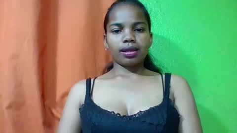 juliah02 online show from May 11, 7:47 am