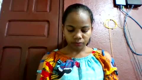 juliah02 online show from June 23, 6:11 am